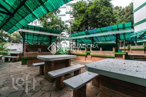 Image 20 - 250178